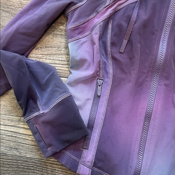 Lululemon define cropped hooded jacket *mesh - Picture 4 of 8
